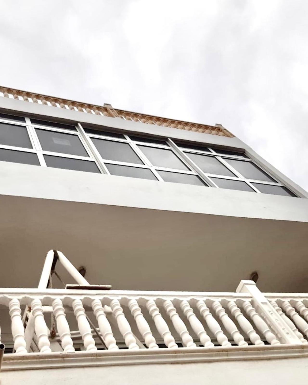 El Estudio De Jessica San Cristóbal de La Laguna Exterior foto